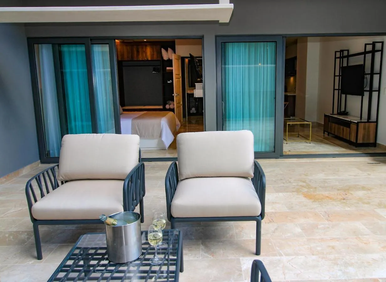 Singular Dream Vacation Rentals Playa del Carmen Apartment